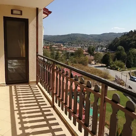 Apartment Lake Tryavna Trjavna